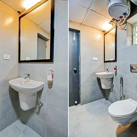Super Townhouse The Royal Retreat Hotel Garui Exterior photo